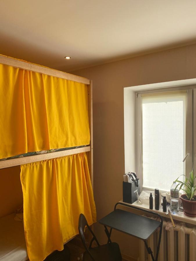 Vip "Hostel Ok Hotel" Kiev Exteriör bild